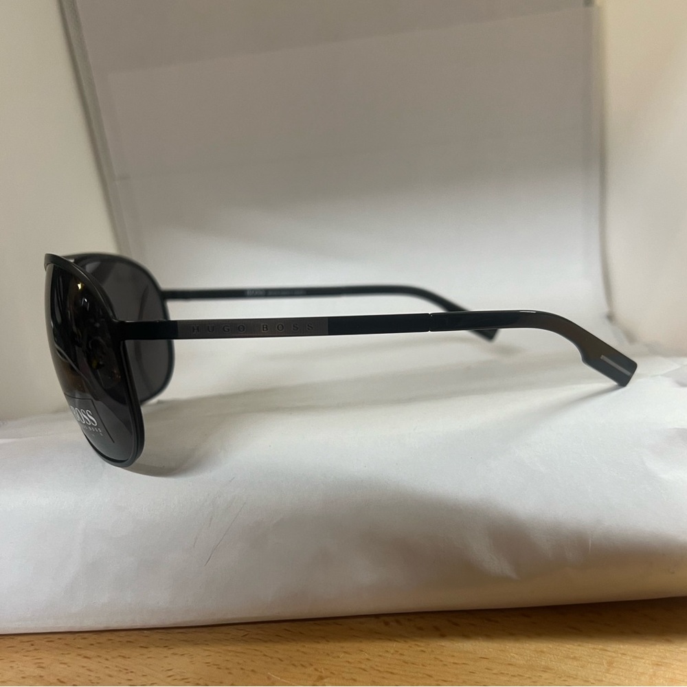 Hugo Boss sunglasses - Picture 2 of 4